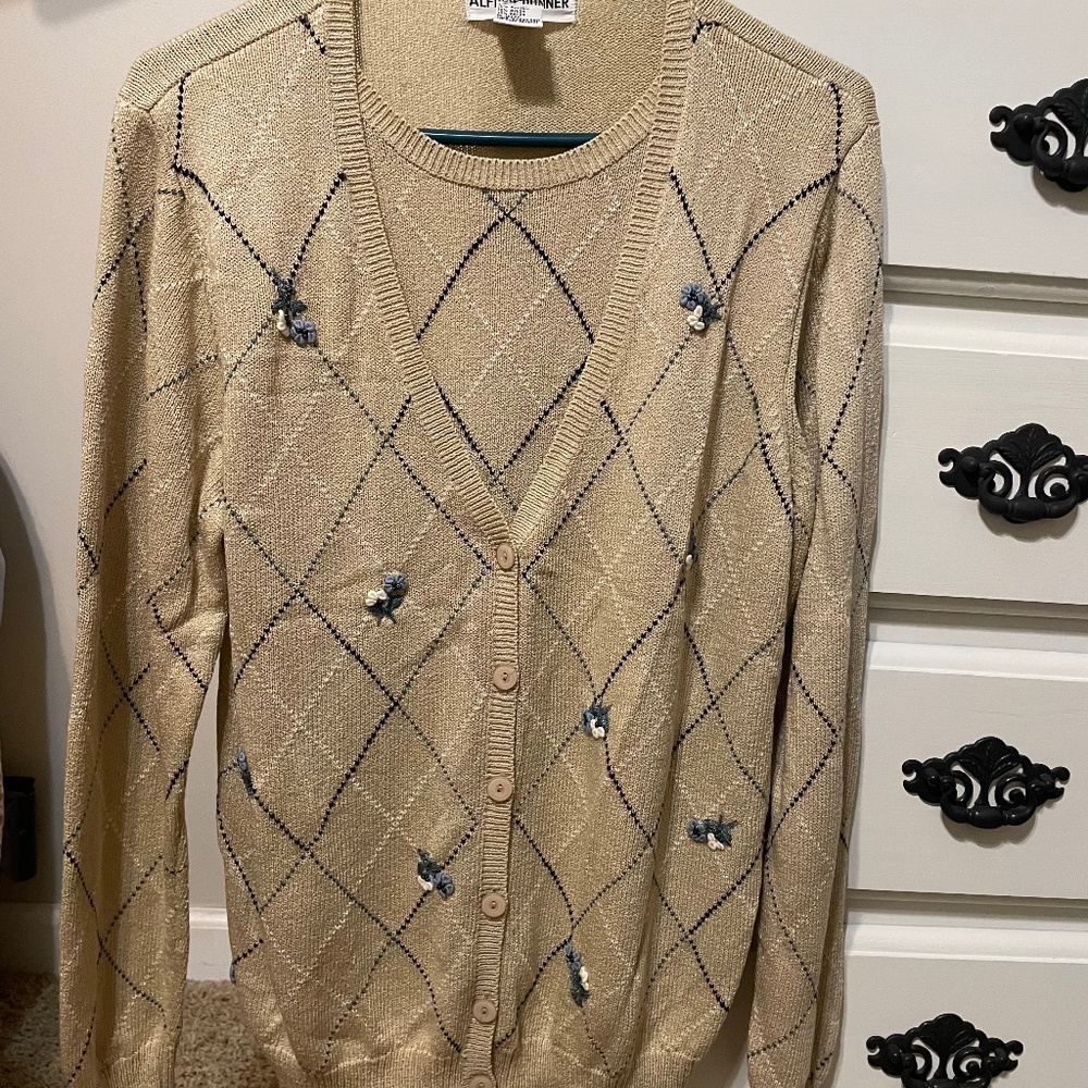 Women’s Sweater